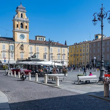 Apartman Guesthost - Piazza Garibaldi Lovely Flat *